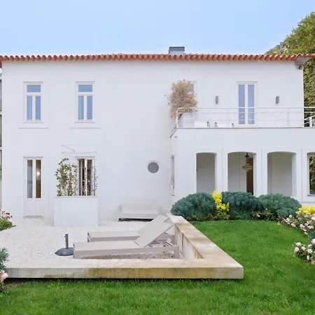 Retreat By Reframe In Oporto