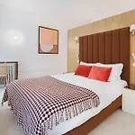 Πανσιόν Retreat By Reframe In 3*