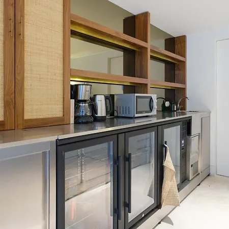 Retreat By Reframe In Maison d'hôtes 3*