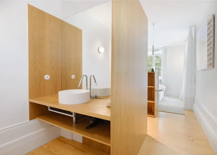 Retreat By Reframe In 3* Porto