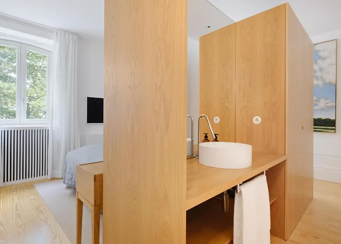 Retreat By Reframe In 3*