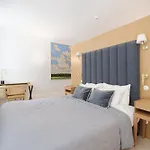 Retreat By Reframe In 招待所 波尔图
