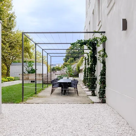 Retreat By Reframe In 3*