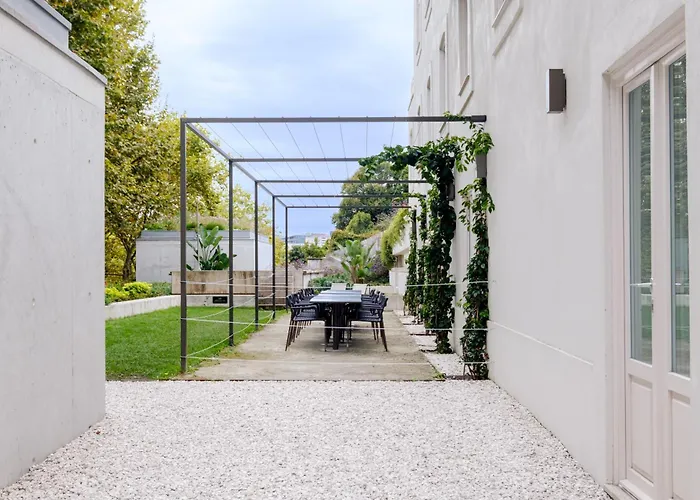 Retreat By Reframe In 3*