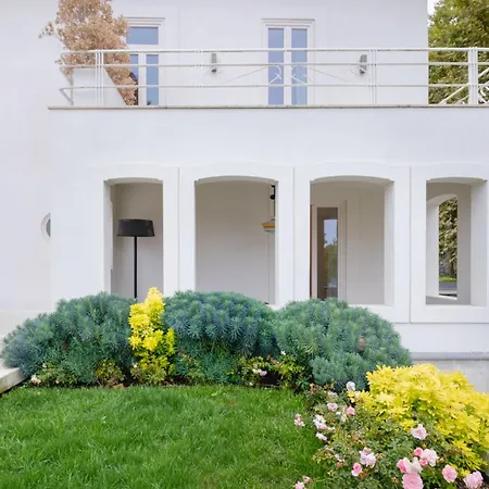 Gasthof Retreat By Reframe In 3*